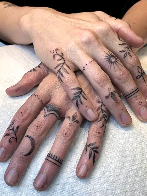 Finger Designs Art Tattoos