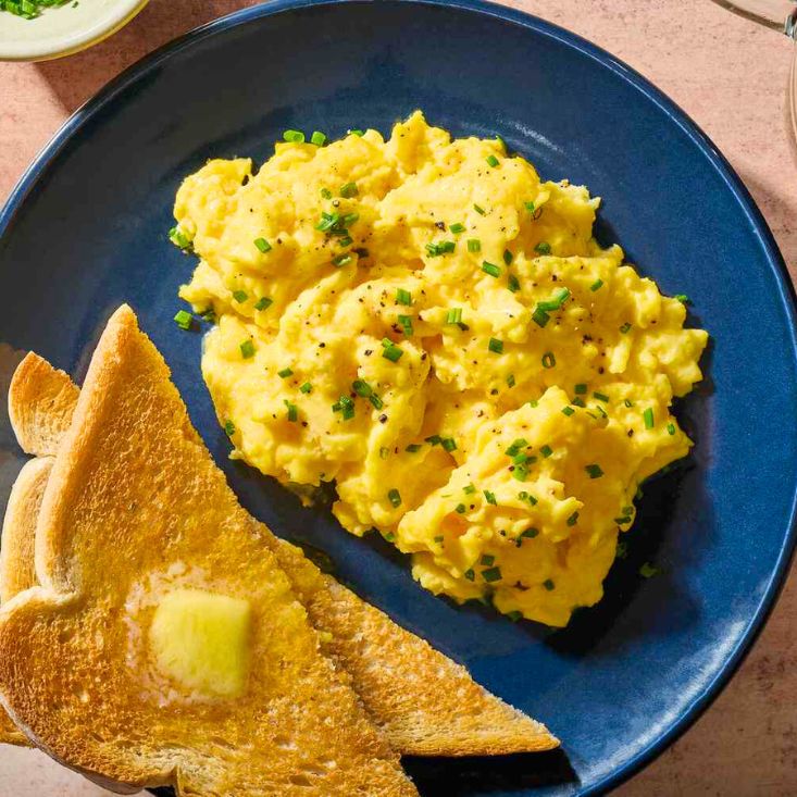 meals ideas for 2 year olds
Scrambled Eggs with Toast